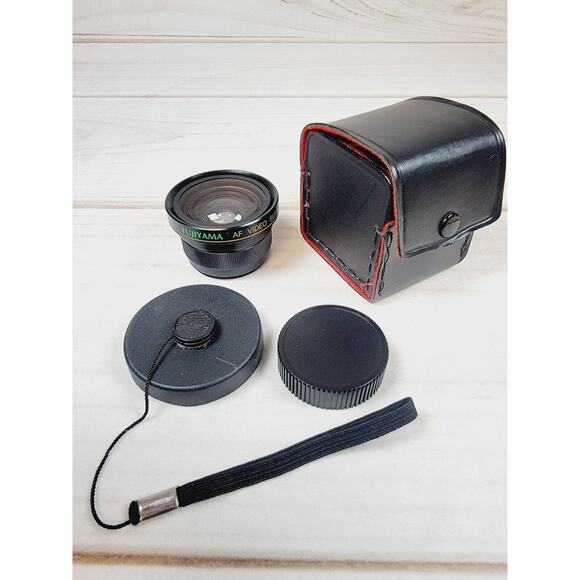Fujiyama AF Video Super Wide 0.42X Multi-Coated Lens with Case - Picture 1 of 16